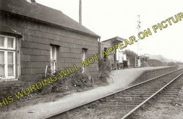 Abererch Railway Station Photo. Pwllheli - Afonwen. Portmadoc Line. (2)