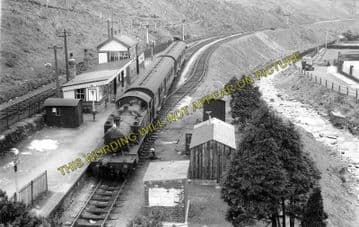 Abergwynfi Railway Station Photo. Blaengarw - Cymmer. Pontycymmer to Maesteg (2)