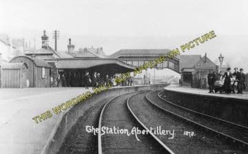 Abertillery Railway Station Photo. Aberbeeg - Blaina. Nantyglo Line. (3)