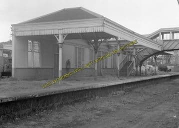 Aboyne Railway Station Photo. Dess - Dinnett. Lumphanan to Ballater Line. (12)