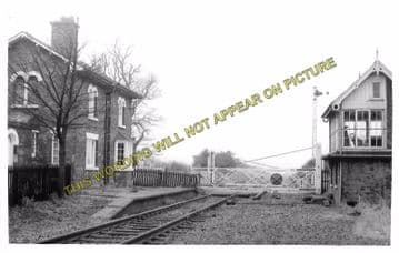 Aby Railway Station Photo. Alford - Authorpe. Willoughby to Louth. GNR (10)