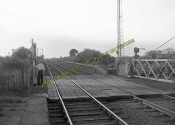 Aby Railway Station Photo. Alford - Authorpe. Willoughby to Louth. GNR (3)