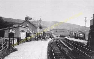 Achnasheen Railway Station Photo. Glencarron - Achanalt. Dingwall Line.  (6)