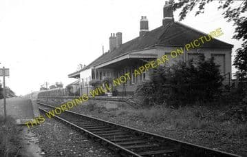 Acle Railway Station Photo. Great Yarmouth - Lingwood. Norwich Line. (3)