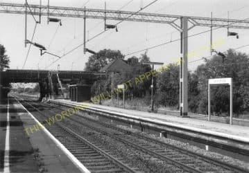 Acton Bridge Railway Station Photo. Hartford - Sutton Weaver. Runcorn Line. (4)