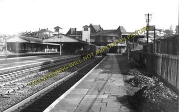 Acton Main Line Railway Station Photo. Paddington - Ealing Broadway Line. (3)