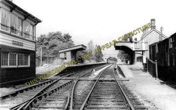 Adderbury Railway Station Photo. King's Sutton - Bloxham. Hook Norton Line. (1)..