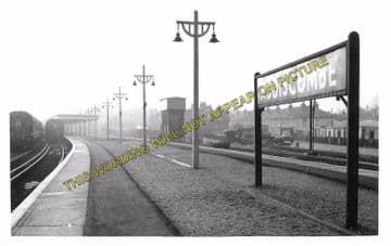Addiscombe Road Railway Station Photo. Woodside and South Norwood Line. (5)