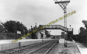 Adisham Railway Station Photo. Shepherdswell - Bekesbourne. Canterbury Line. (3)
