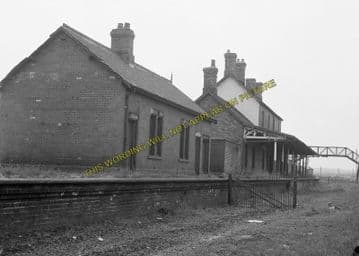 Afonwen Railway Station Photo. Abererch - Criccieth. Pwllheli to Portmadoc. (14)