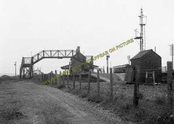 Afonwen Railway Station Photo. Abererch - Criccieth. Pwllheli to Portmadoc. (16)