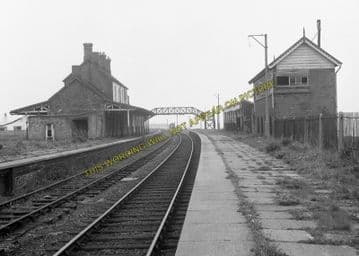 Afonwen Railway Station Photo. Abererch - Criccieth. Pwllheli to Portmadoc. (19)