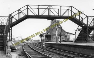 Afonwen Railway Station Photo. Abererch - Criccieth. Pwllheli to Portmadoc. (20)