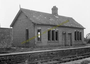 Afonwen Railway Station Photo. Abererch - Criccieth. Pwllheli to Portmadoc. (7)