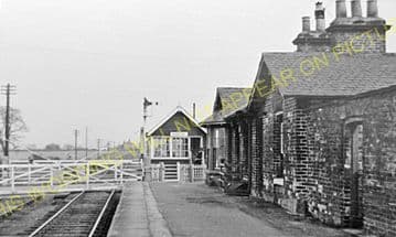 Ainderby Railway Station Photo. Northallerton - Scruton. Leeming Bar Line. (4)