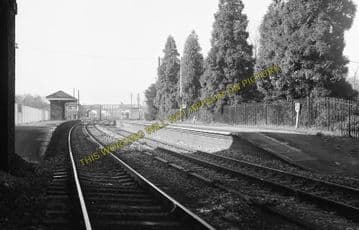 Aldermaston Railway Station Photo. Theale - Midgham. Reading to Newbury. (11)