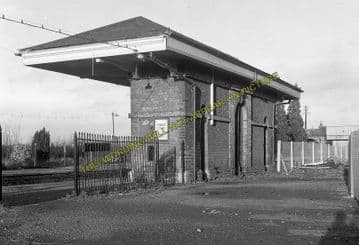 Aldermaston Railway Station Photo. Theale - Midgham. Reading to Newbury. (13)