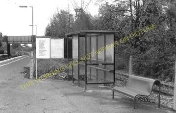 Aldermaston Railway Station Photo. Theale - Midgham. Reading to Newbury. (21)