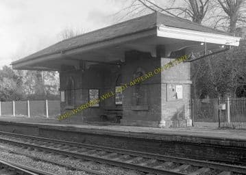 Aldermaston Railway Station Photo. Theale - Midgham. Reading to Newbury. (3)