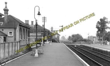 Aldershot North Camp Railway Station Photo. Farnborough - Ash and Guildford (1)..