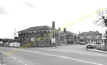 Aldershot North Camp Railway Station Photo. Farnborough - Ash and Guildford (25)