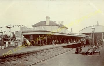 Aldershot Town Railway Station Photo.North Camp & Ash Vale - Farnham. L&SWR (23)