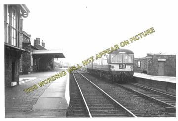 Alford Town Railway Station Photo. Willoughby - Aby. Authorpe Line. (12)