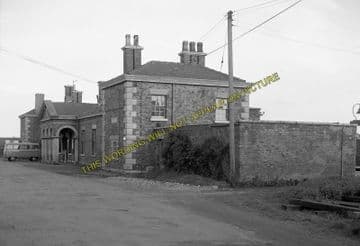 Alford Town Railway Station Photo. Willoughby - Aby. Authorpe Line. (2)