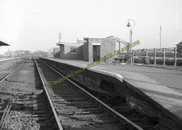 Alford Town Railway Station Photo. Willoughby - Aby. Authorpe Line. (9)