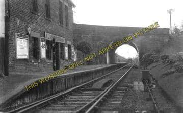 Almondbank Railway Station Photo. Ruthven Road - Tibbermuir. Methven Line (3)