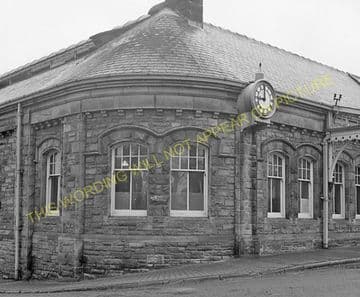 Alnwick Railway Station Photo. Warkworth to Alnmouth and Longhoughton. (6)