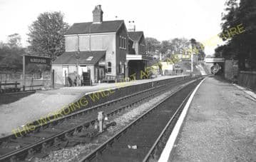 Alresford Railway Station Photo. Ropley - Itchen Abbas. Alton to Winchester (25)