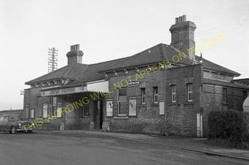 Alton Railway Station Photo. Bentley to Bentworth, Medstead and Tisted Lines (8)
