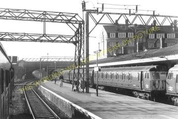 Altrincham & Bowdon Railway Station Photo. Hale - Timperley. MSJ&A. (17)