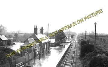 Alvescot Railway Station Photo. Bampton - Kelmscott. Oxford to Fairford Line (1)
