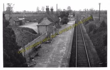 Alvescot Railway Station Photo. Bampton - Kelmscott. Oxford to Fairford Line (8)