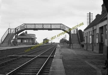 Alyth Junction Railway Station Photo. Ardler - Eassie. Coupar Angus Line. (10)