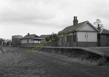 Alyth Junction Railway Station Photo. Ardler - Eassie. Coupar Angus Line. (7)