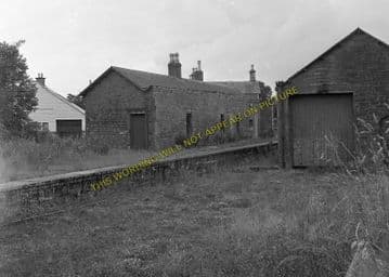 Alyth Railway Station Photo. Jordanstone, Meigle and Newtyle Line. (2)