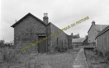 Alyth Railway Station Photo. Jordanstone, Meigle and Newtyle Line. (3)