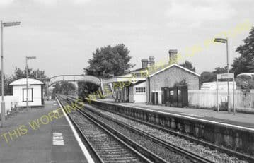 Amberley Railway Station Photo. Pulborough - Arundel. Littlehampton Line. (8)