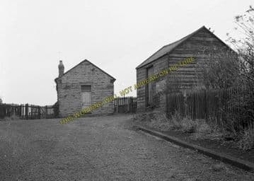Amble Railway Station Photo. Broomhill and Chevington Line. North Eastern. (7)