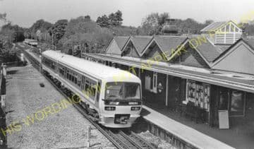Amersham Railway Station Photo. Chalfont & Latimer - Great Missenden. (9)