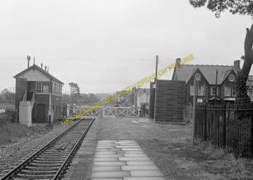 Ammanford & Tirydail Railway Station Photo. Great Western Railway. (2)