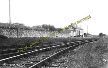 Andoversford & Dowdeswell Railway Station Photo. Cheltenham - Withington. (2)..
