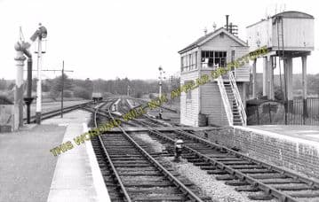 Andoversford Junction Railway Station Photo. Cheltenham - Notgrove. GWR. (4)