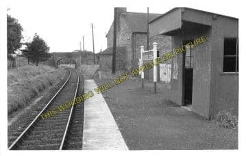 Arddleen Railway Station Photo. Pool Quay - Four Crosses. Welshpool to Pant. (3)