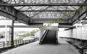 Ardrossan Winton Pier Railway Station Photo. Glasgow & South Western Railway (1)