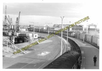 Ardrossan Winton Pier Railway Station Photo. Glasgow & South Western Railway (2)