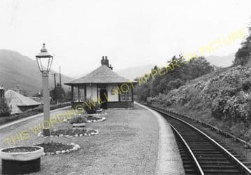 Arrochar & Tarbet Railway Station Photo. Whistlefield - Ardlui. (6)